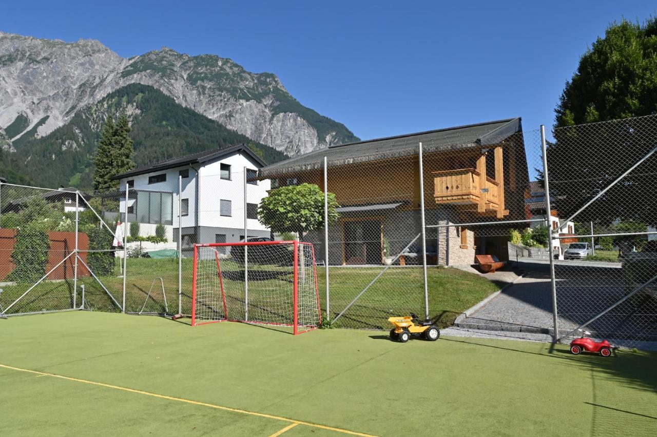 Apartment Marent Garten Chalet Vandans Esterno foto