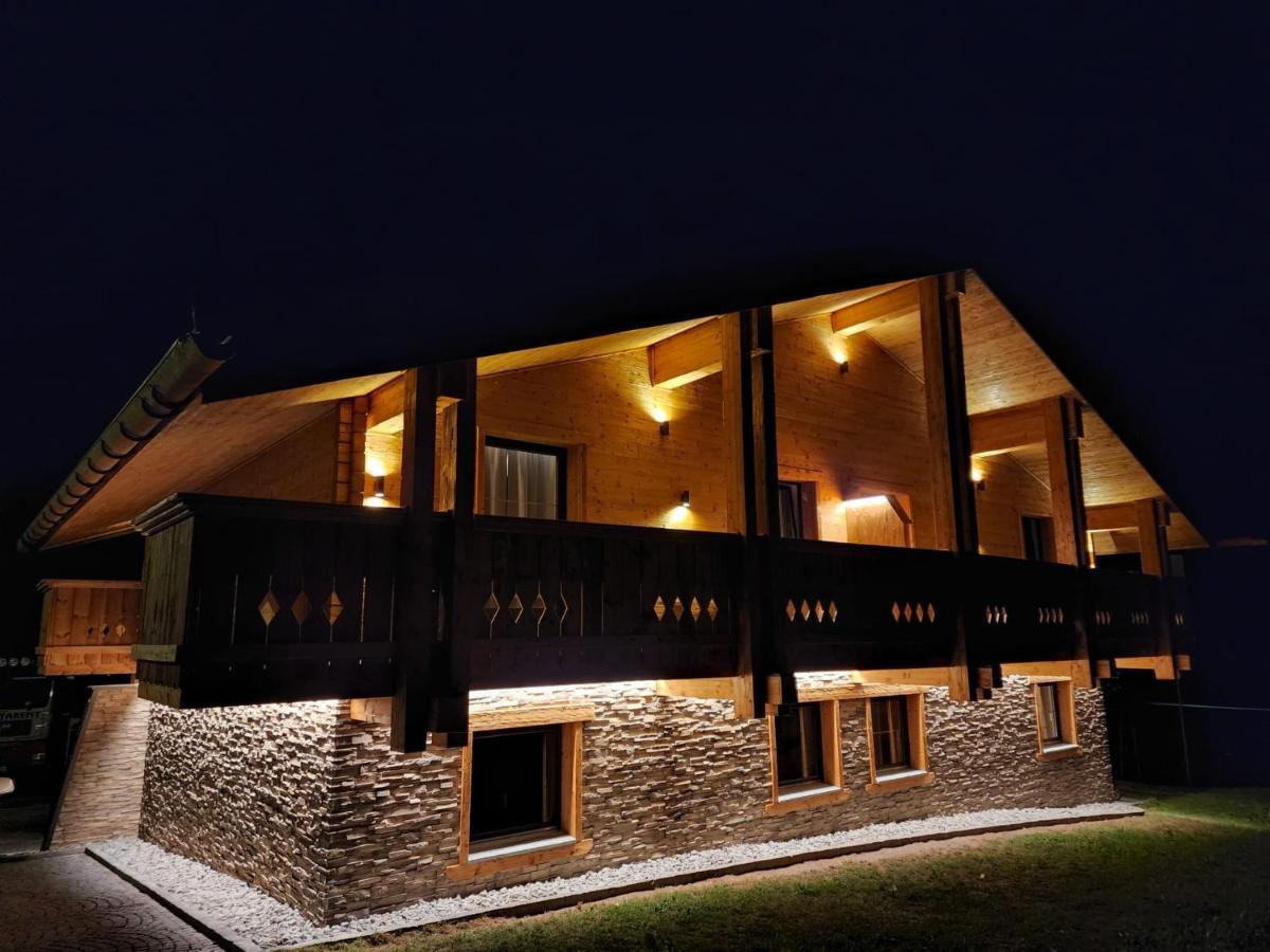 Apartment Marent Garten Chalet Vandans Esterno foto